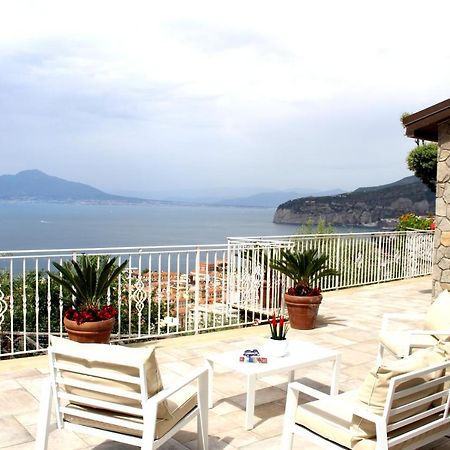 Mirasorrento Villa Bagian luar foto