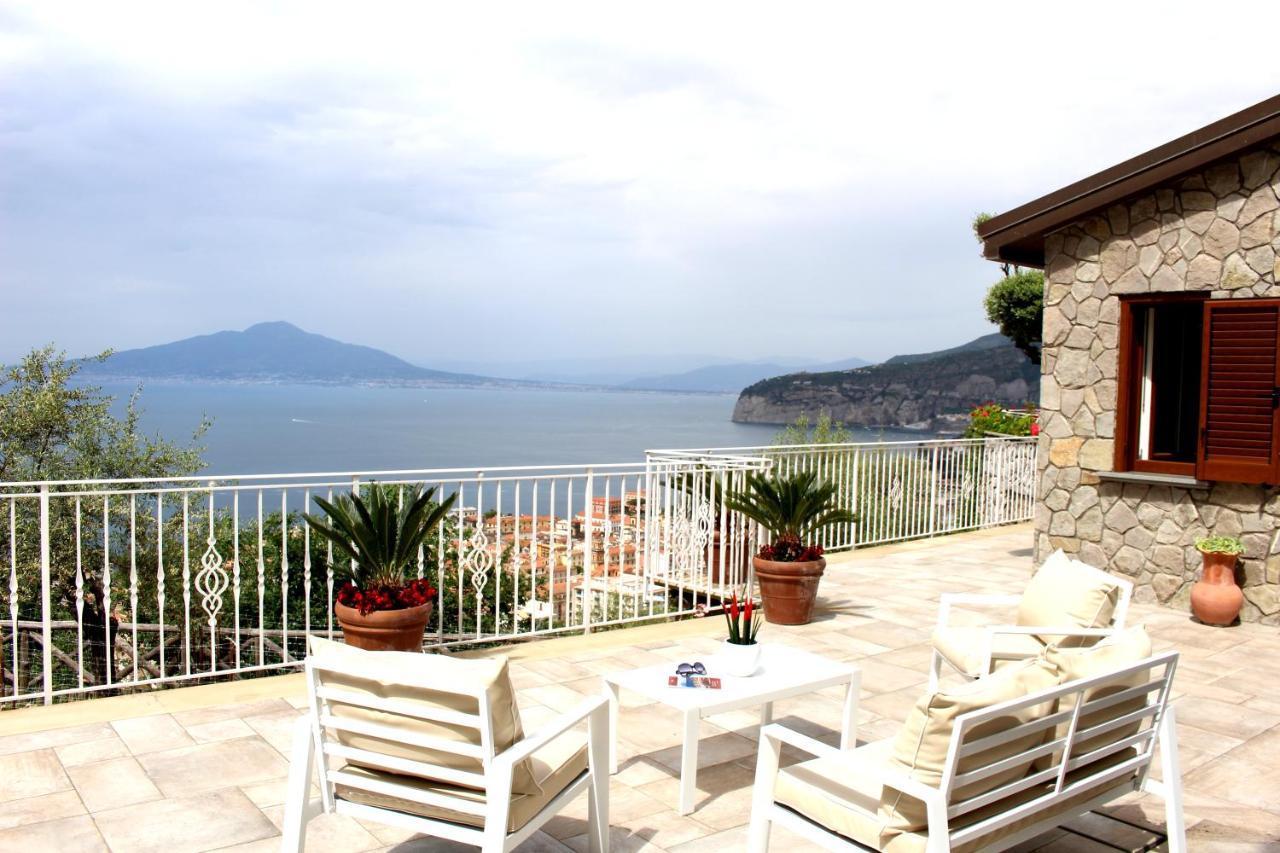 Mirasorrento Villa Bagian luar foto