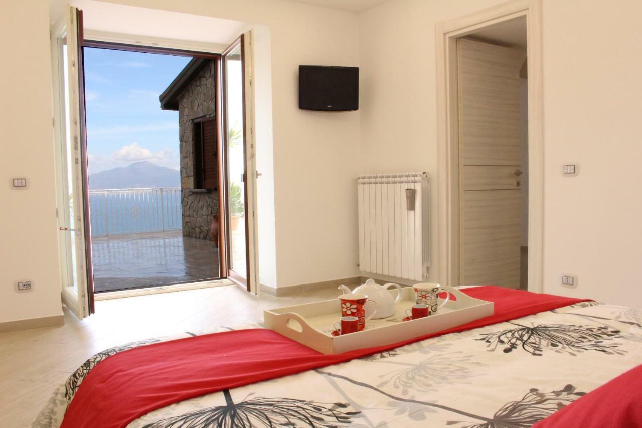 Mirasorrento Villa Bagian luar foto